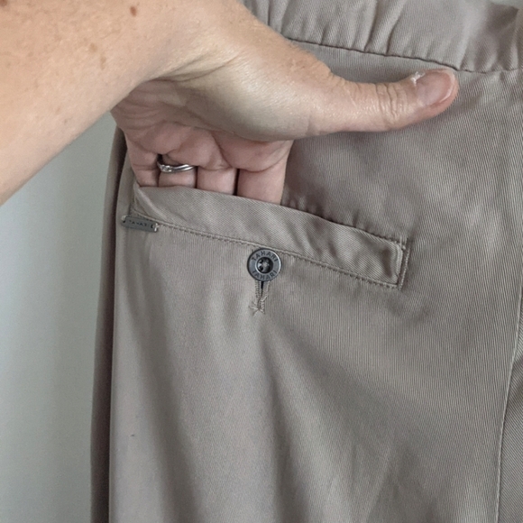 TAHARI Khaki Safari Ruched Cropped Jogger Tencel 6 and 8 Spring pants Capri - Picture 6 of 16